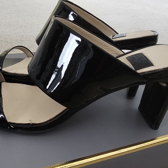 Louise et Cie Brand New Black Sandal - Picture 2 of 4
